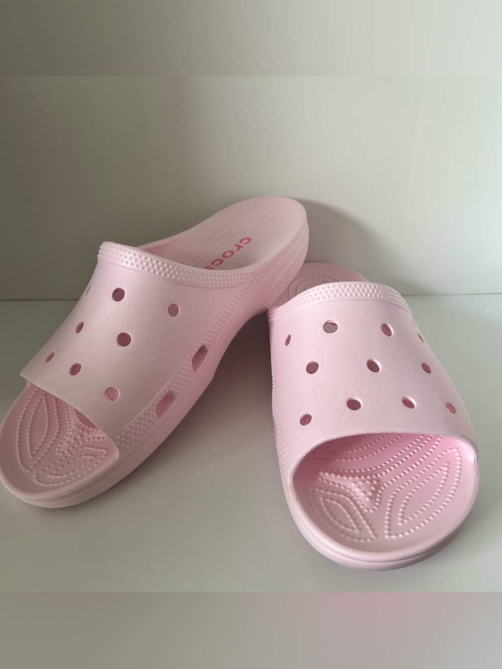 CROCS Pink Slide Clogs
